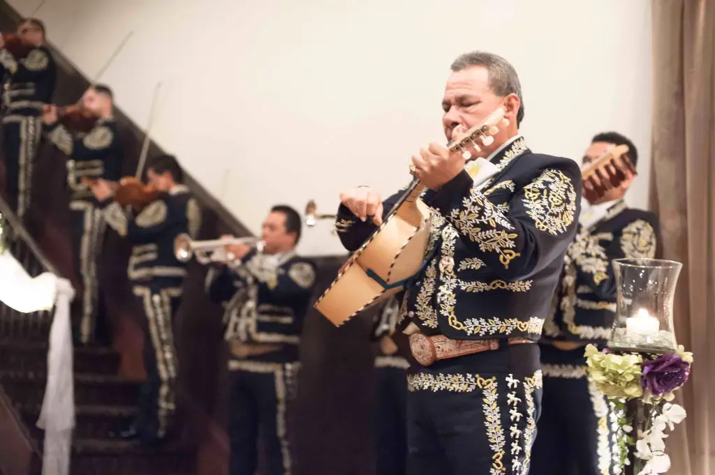 Mexican wedding traditions