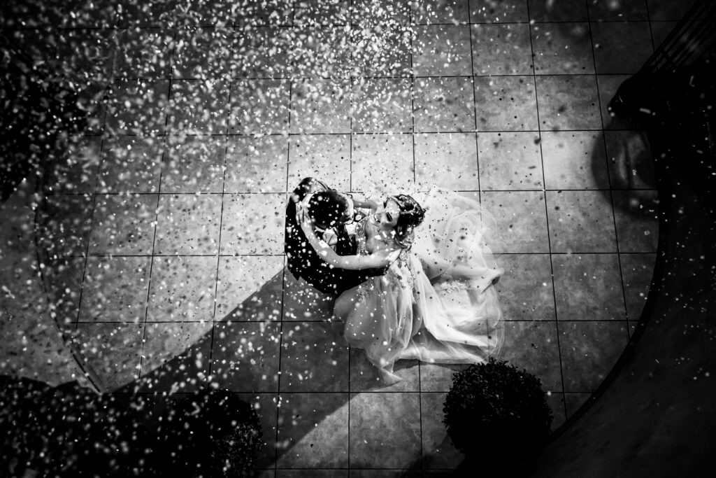 Confetti-explosion-bride-and-groom-D_D-491-1024x683