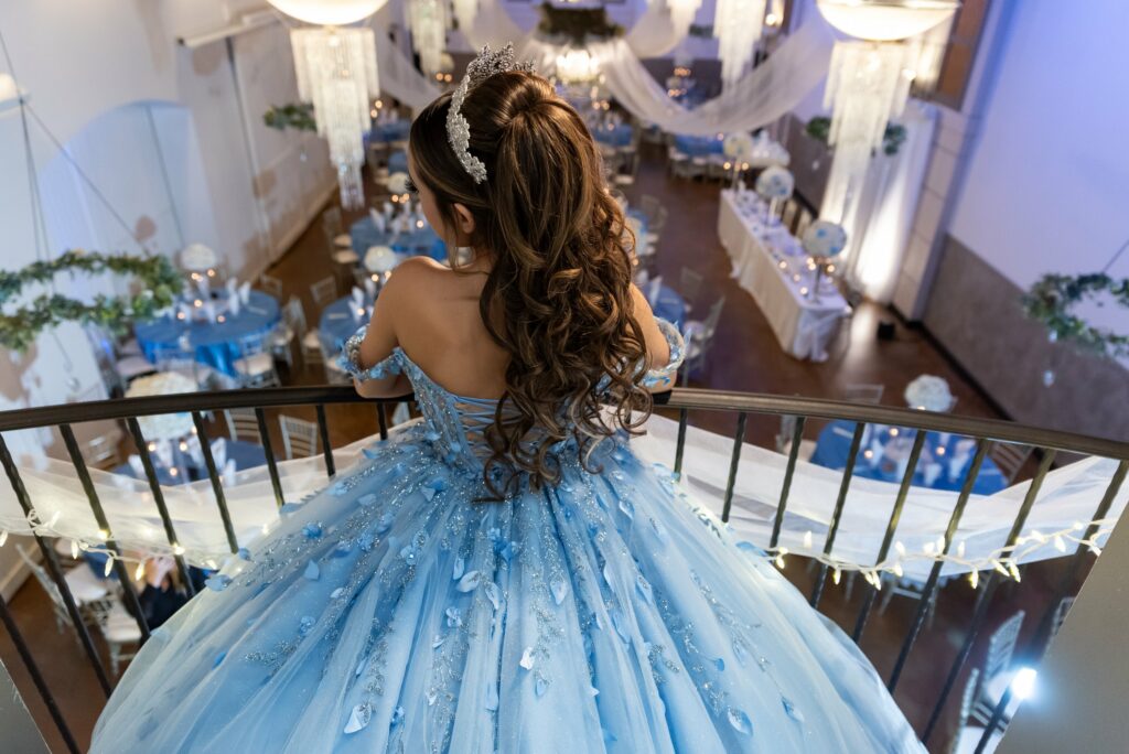 Quinceanera venue in Aurora CO - balcony quince